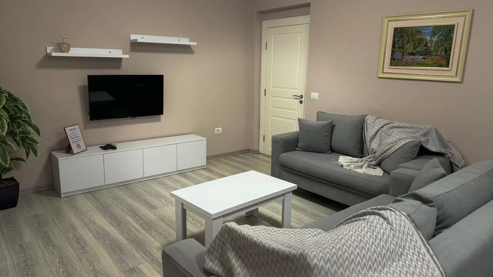 Amazing Getaway In Tirana Apartment
